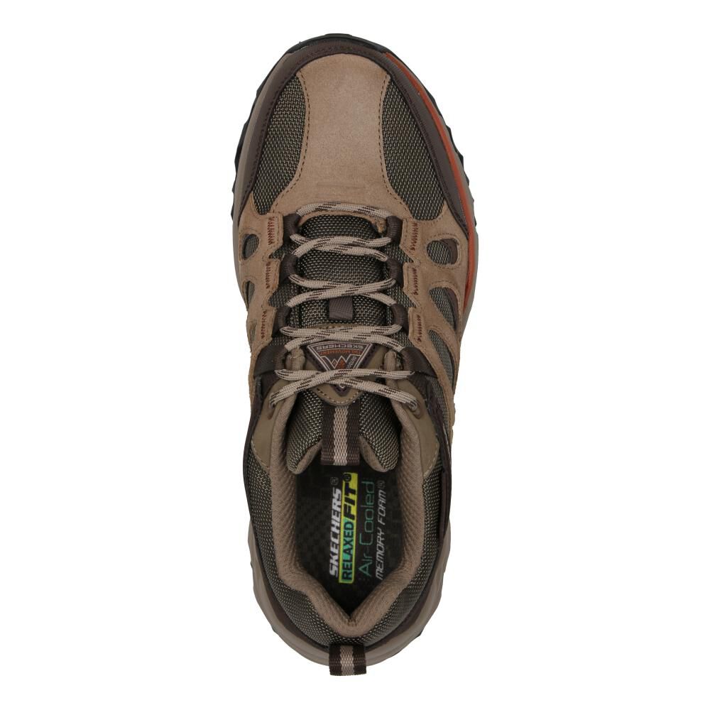 Zapatilla Outdoor Hombre Skechers Taupe image number 4.0
