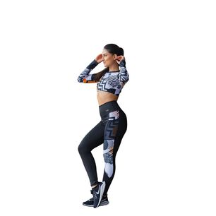 Conjunto Deportivo E528 Leggins + Buzo Corto