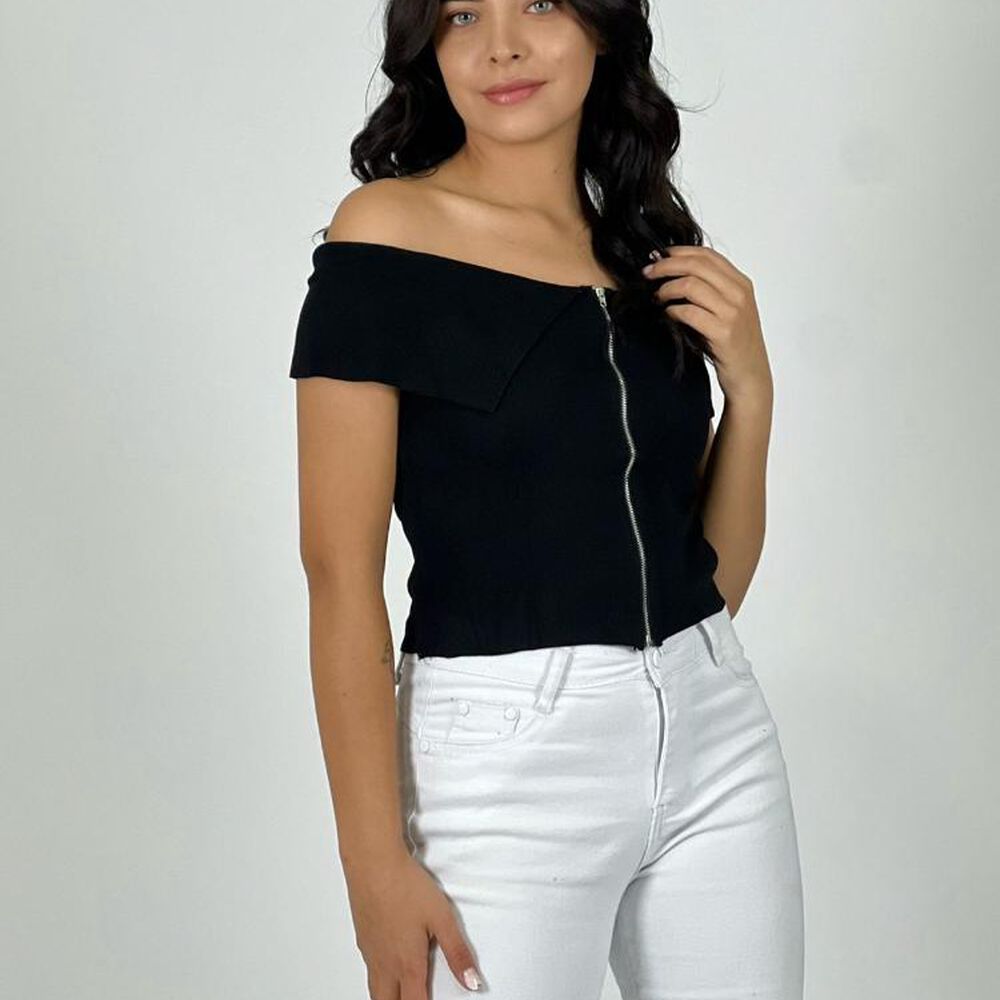 Polera Top Con Cierre image number 2.0