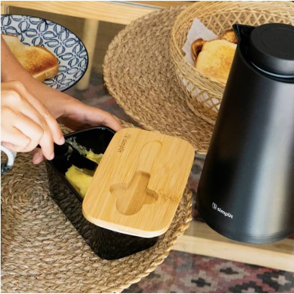 Mantequillero Cer&aacute;mica Tapa Bamboo + Cuchillo 600 Ml Negro image number 1.0