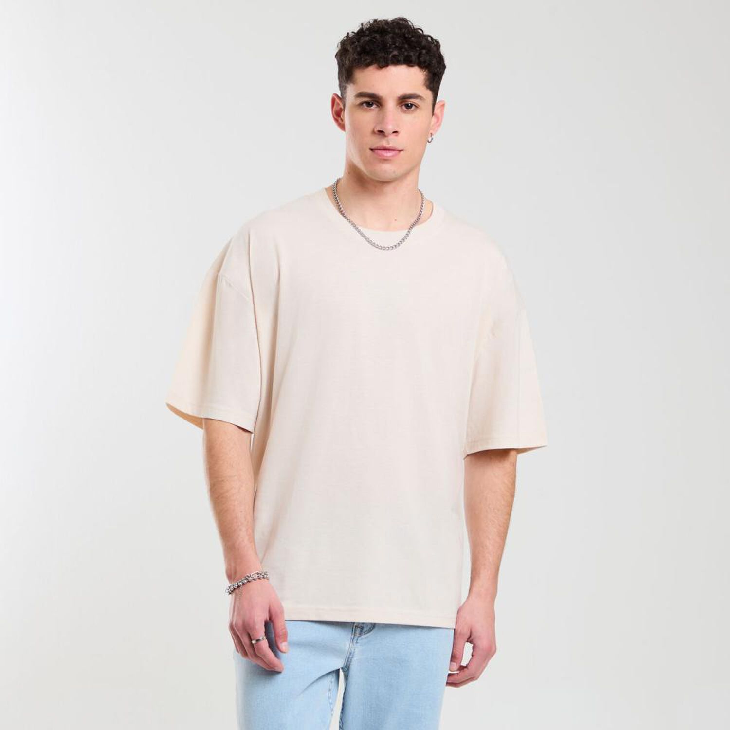Polera Oversize Manga Corta Cuello Redondo Hombre Skuad image number 0.0