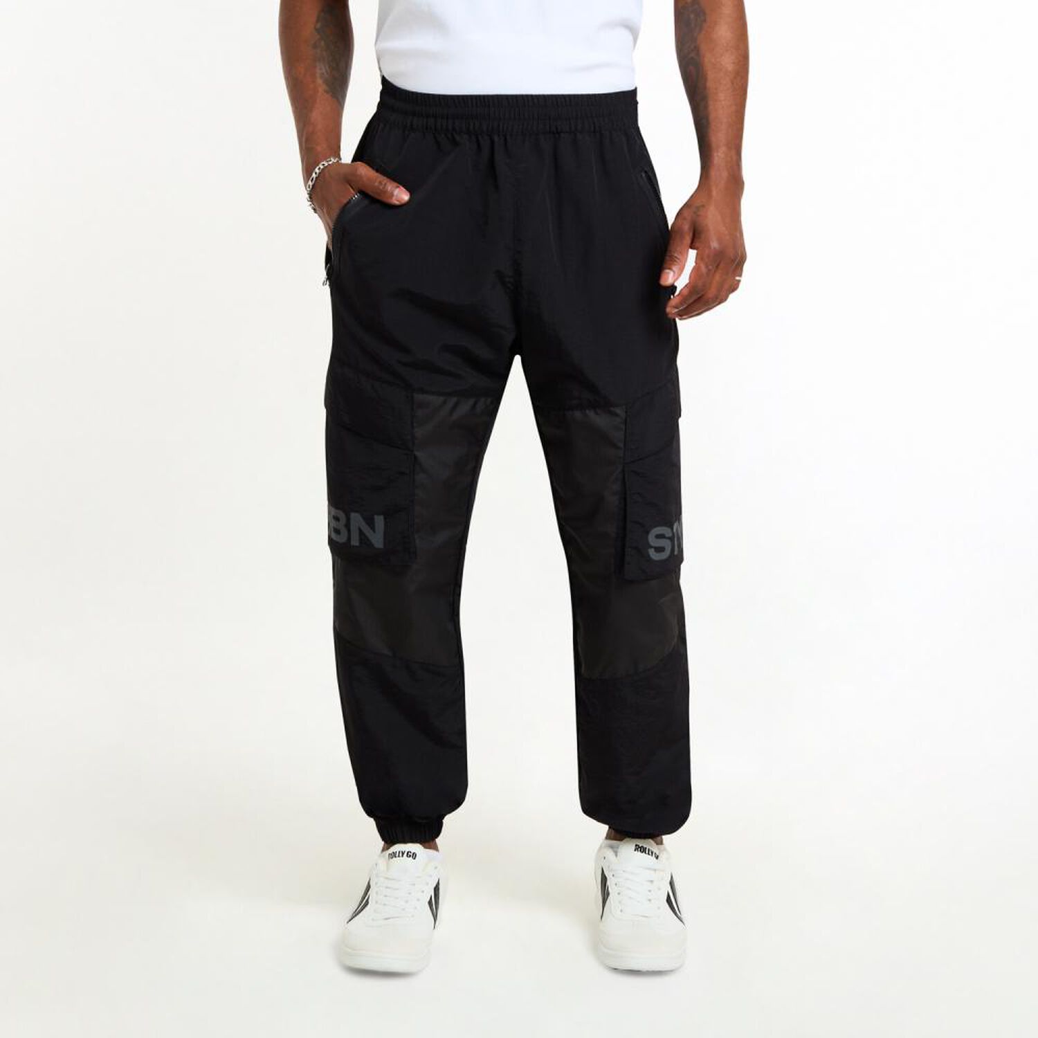 Pantal&oacute;n Tiro Medio Regular Hombre Rolly Go image number 0.0