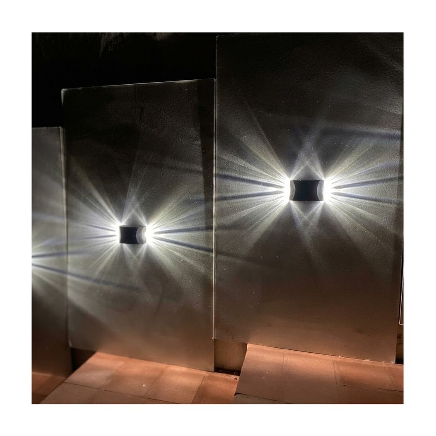 Pack 2 Apliques Solares Led De Pared Exterior Impermeable Jard&iacute;n Negro image number 2.0
