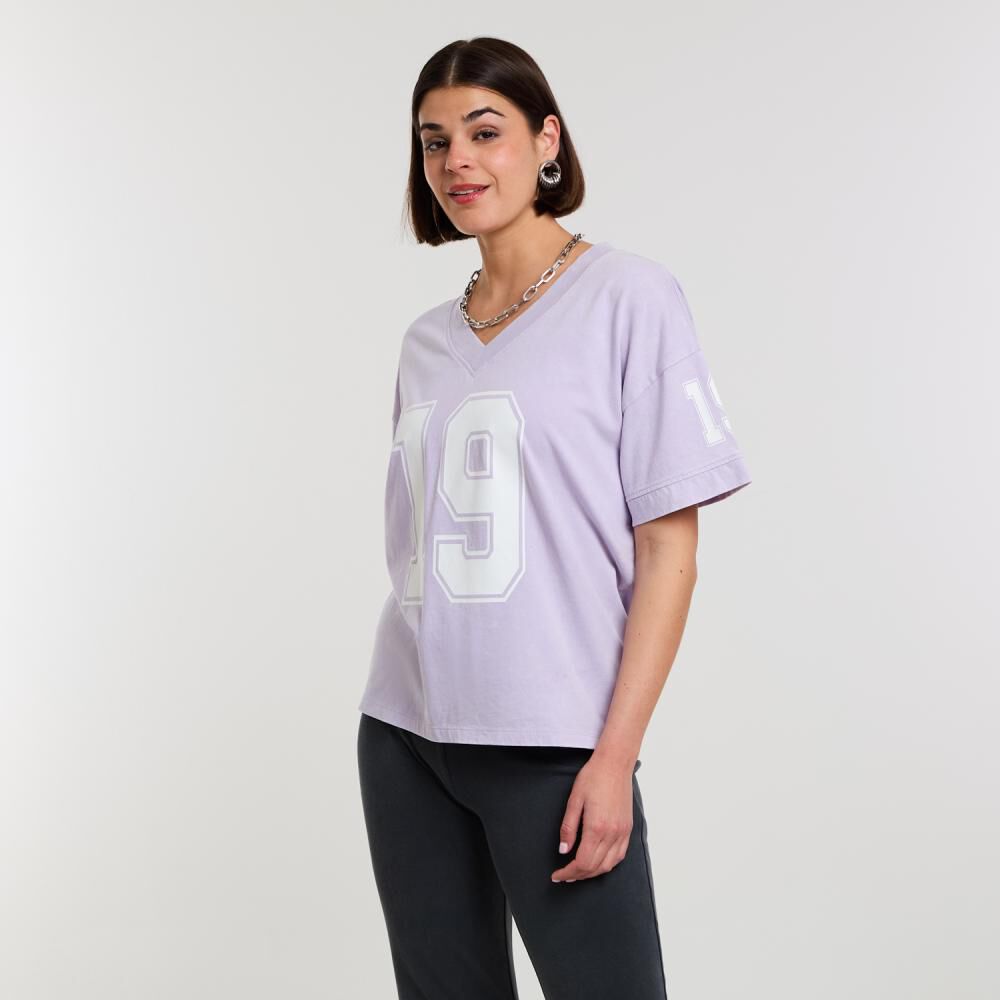 Polera F&uacute;tbol Americano Manga Corta Cuello V Mujer Rolly Go image number 2.0