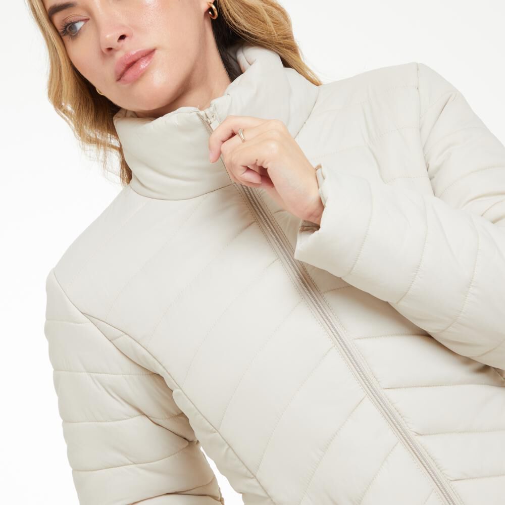 Parka Lisa Larga Cuello Alto Con Capucha Mujer Geeps image number 4.0