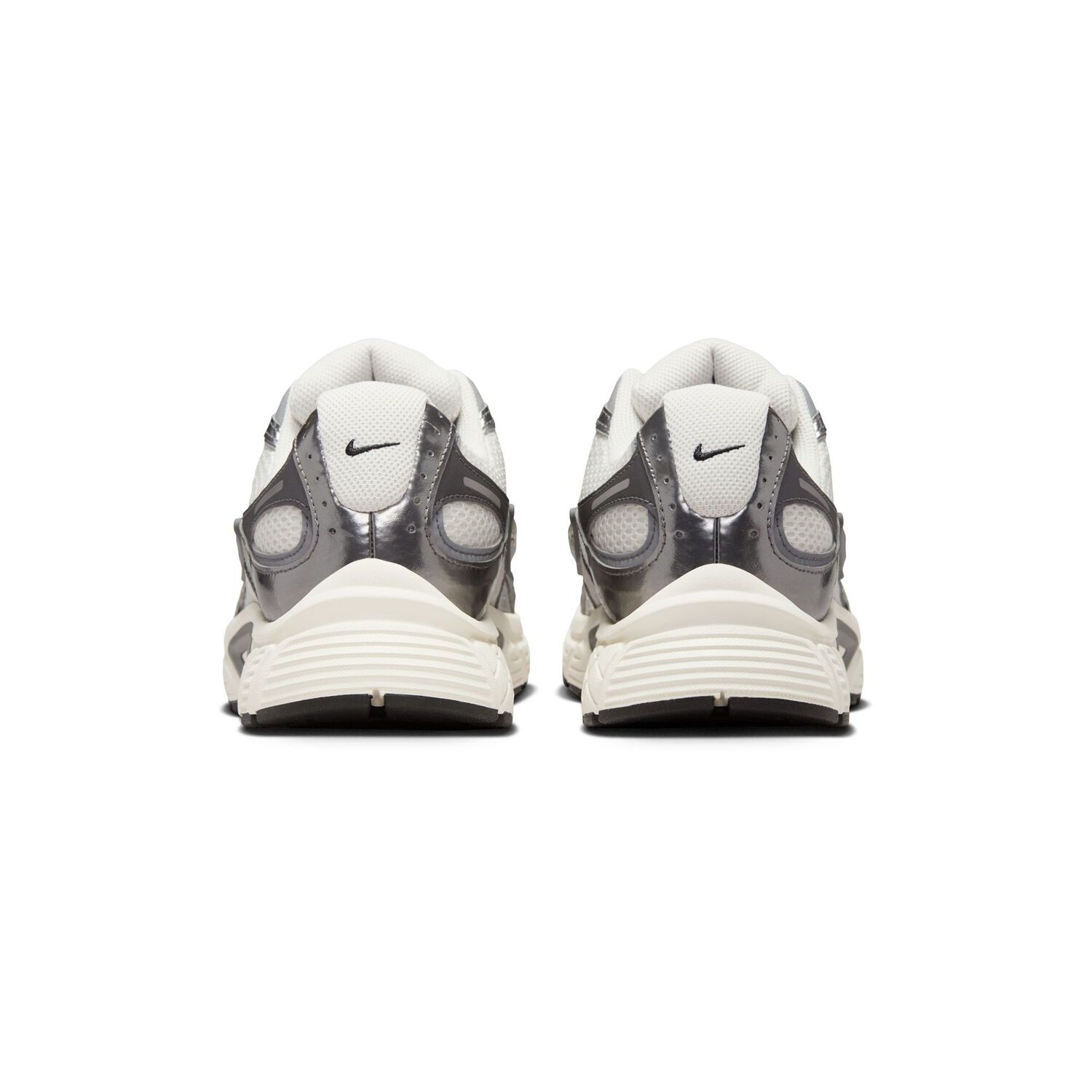 Zapatilla Urbana Hombre Nike V5 Rnr Gris image number 8.0