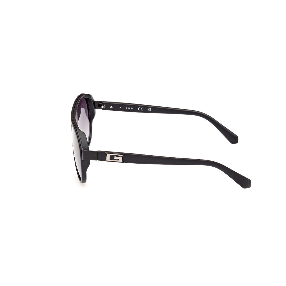 Lentes De Sol Negro Mate Degradé Guess image number 2.0