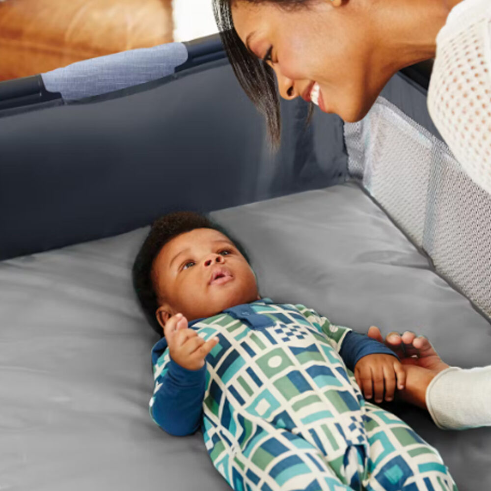 Corral Pack And Play Simple Solutions Playard Negro image number 2.0