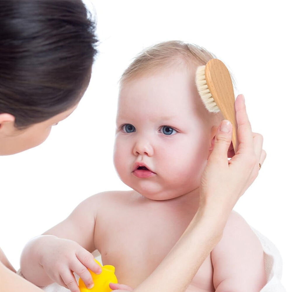 Kit Cepillo Peine Madera Cerdas Suaves Bebés Recien Nacidos image number 4.0