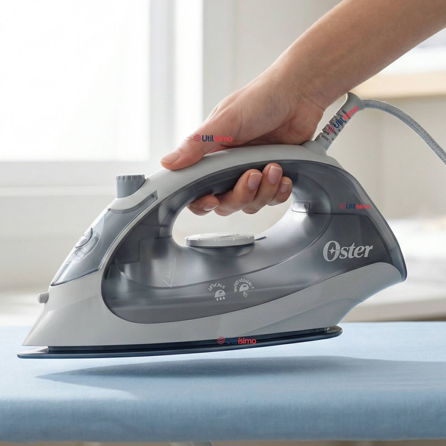 Plancha De Vapor Oster Compacta Gcstbs5001 Versi&oacute;n 2026 image number 0.0