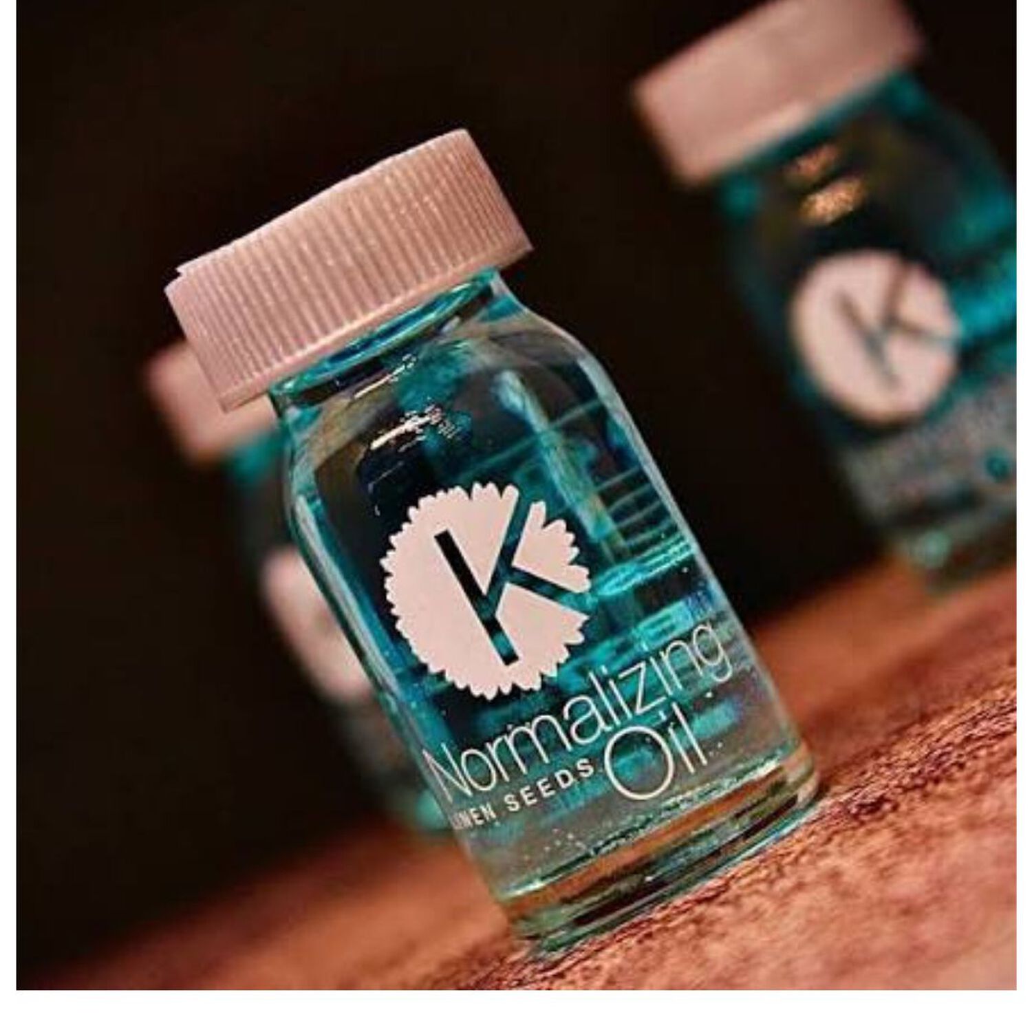 Caja De 24 Ampollas Normalizing Oil Kristal Basic Bbcos 10ml Cada Una image number 2.0