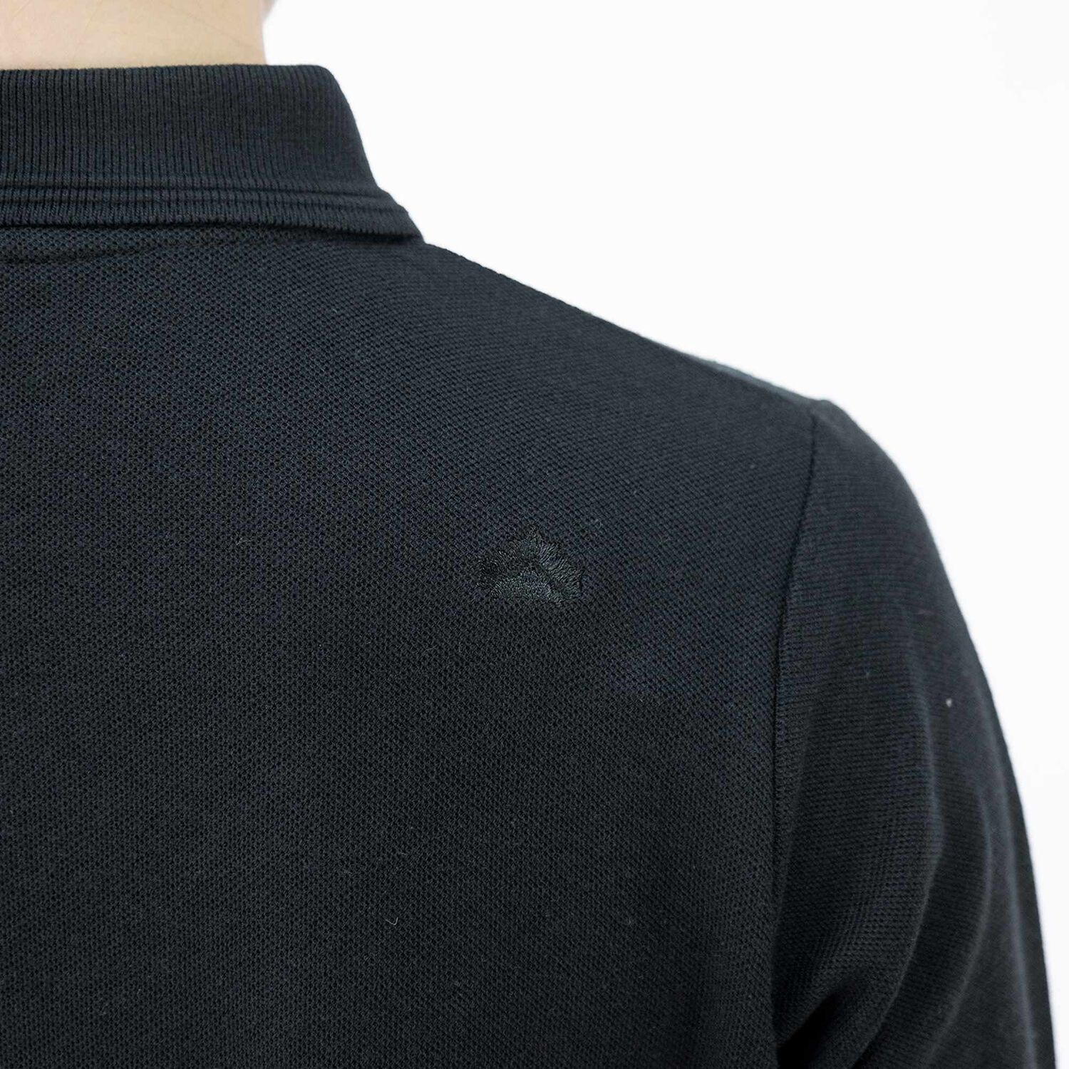 Polera Pique Quebec Manga Larga Negro Mujer image number 1.0