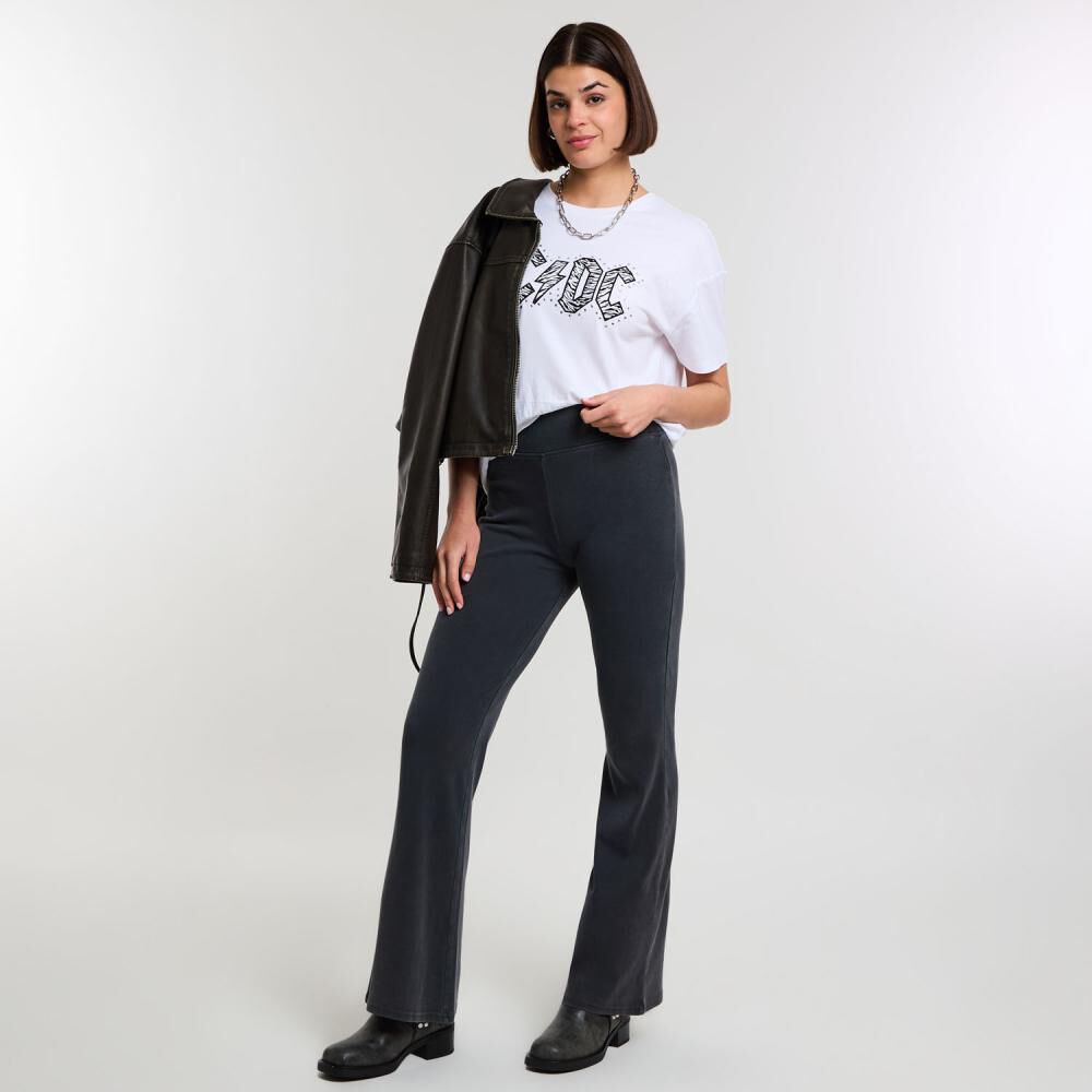 Pantalón De Buzo Tiro Medio Flare Mujer Rolly Go image number 1.0