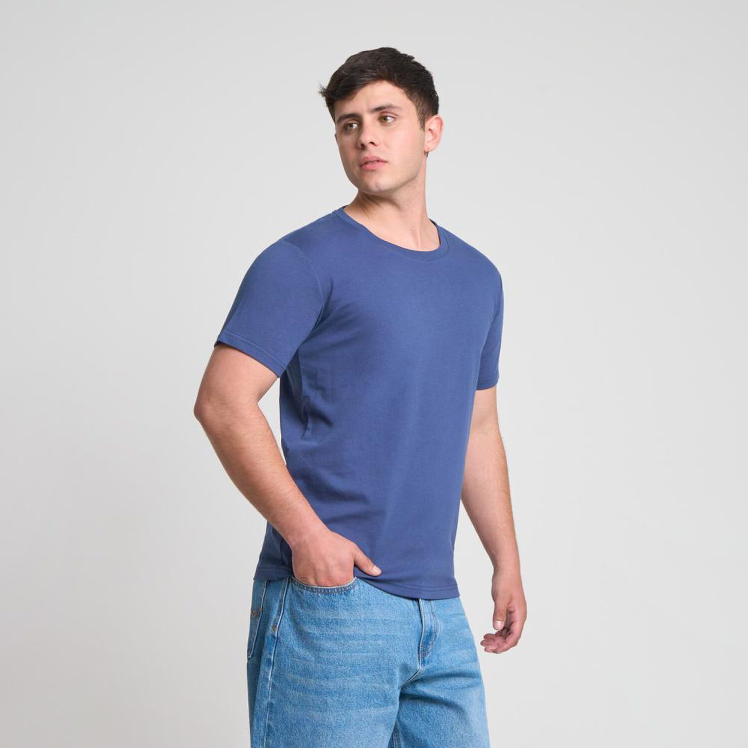 Polera Lisa Slim Manga Corta Cuello Redondo Hombre Skuad image number 2.0