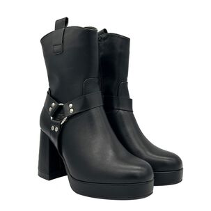 Bota Para Mujer Color Negro Con Plataforma Y Detalles
