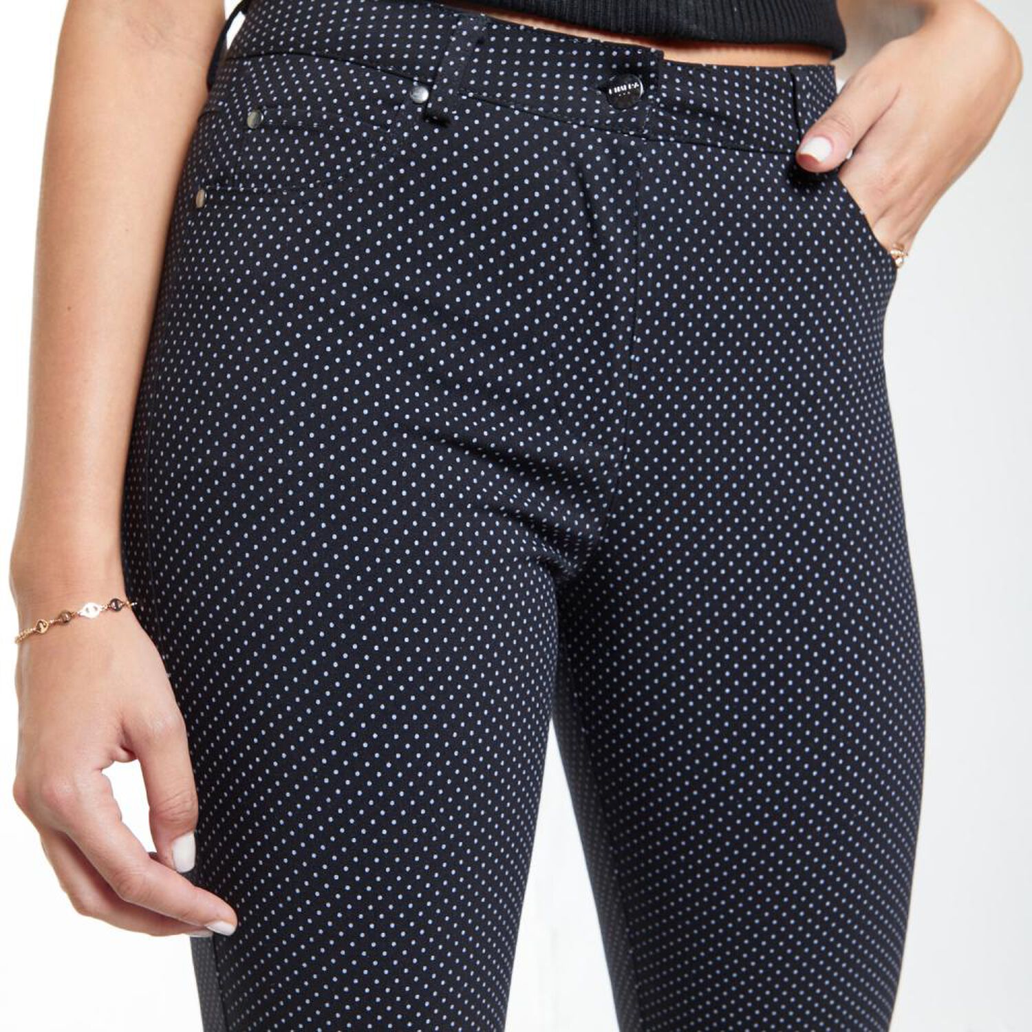 Pantal&oacute;n B&aacute;sico Strech Tiro Alto Skinny Recto Mujer Kimera image number 4.0