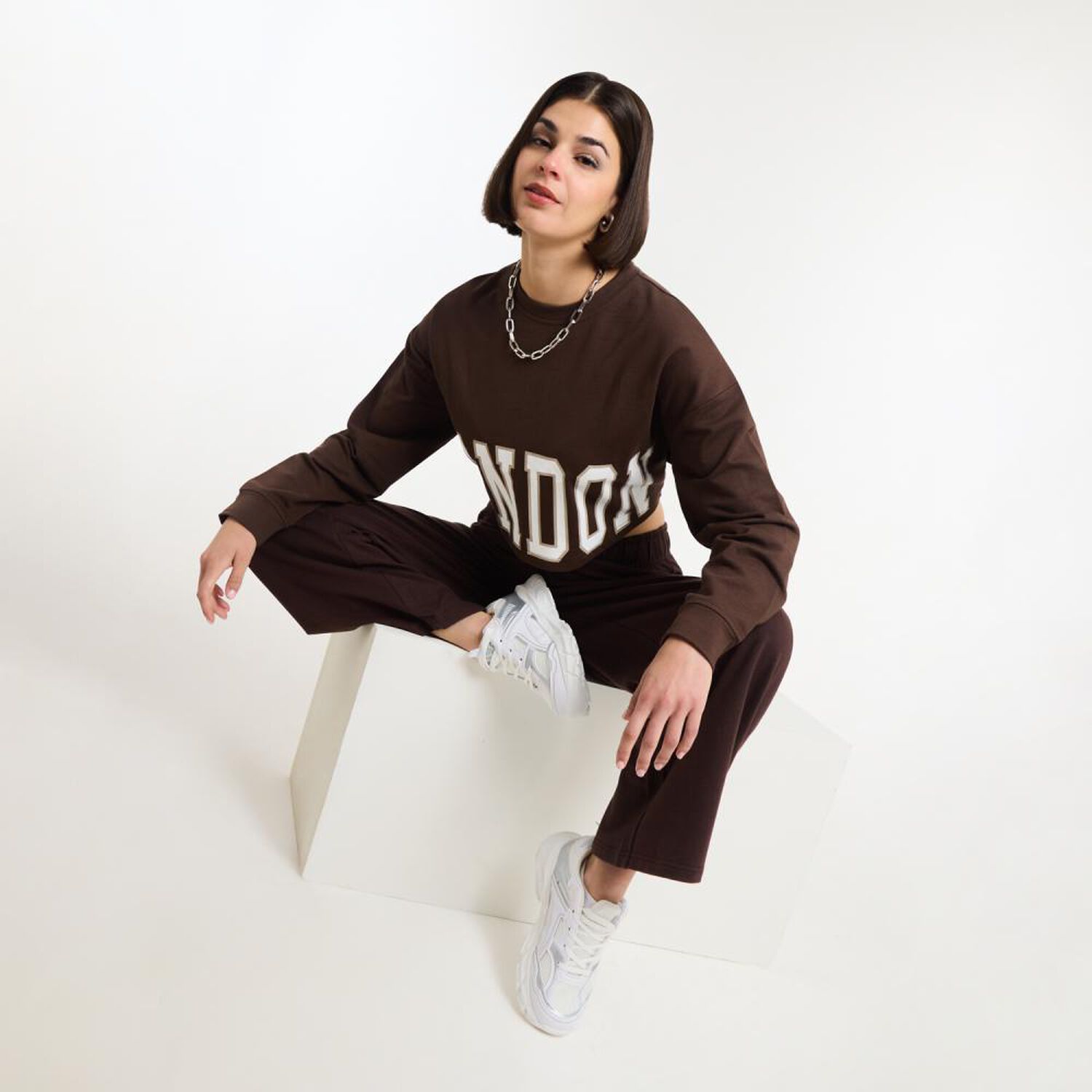 Poler&oacute;n Crop Top Manga Larga Cuello Redondo Mujer Rolly Go image number 1.0