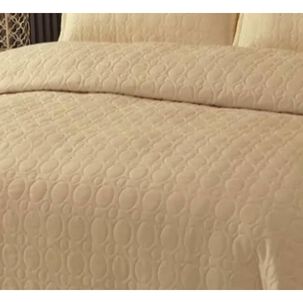Cubrecama Quilt 2 Plazas Liso. Crema