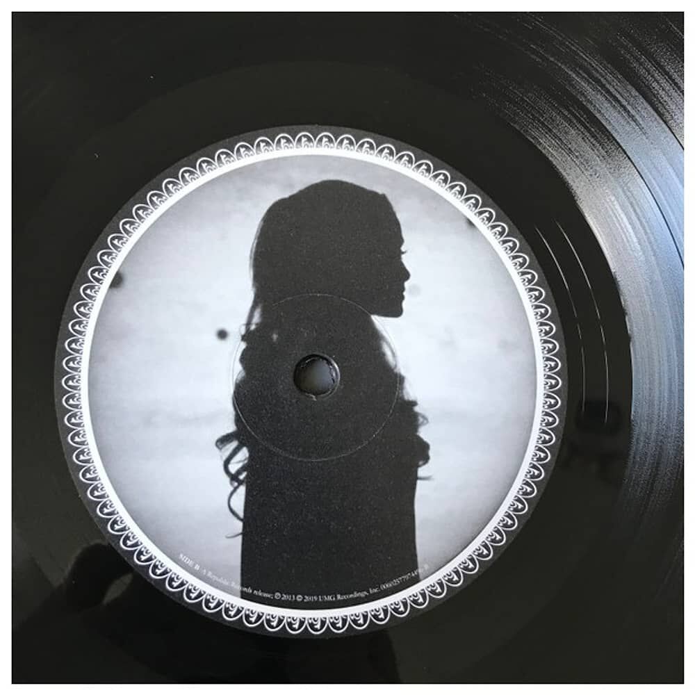 Ariana Grande - Yours Truly | Vinilo image number 5.0