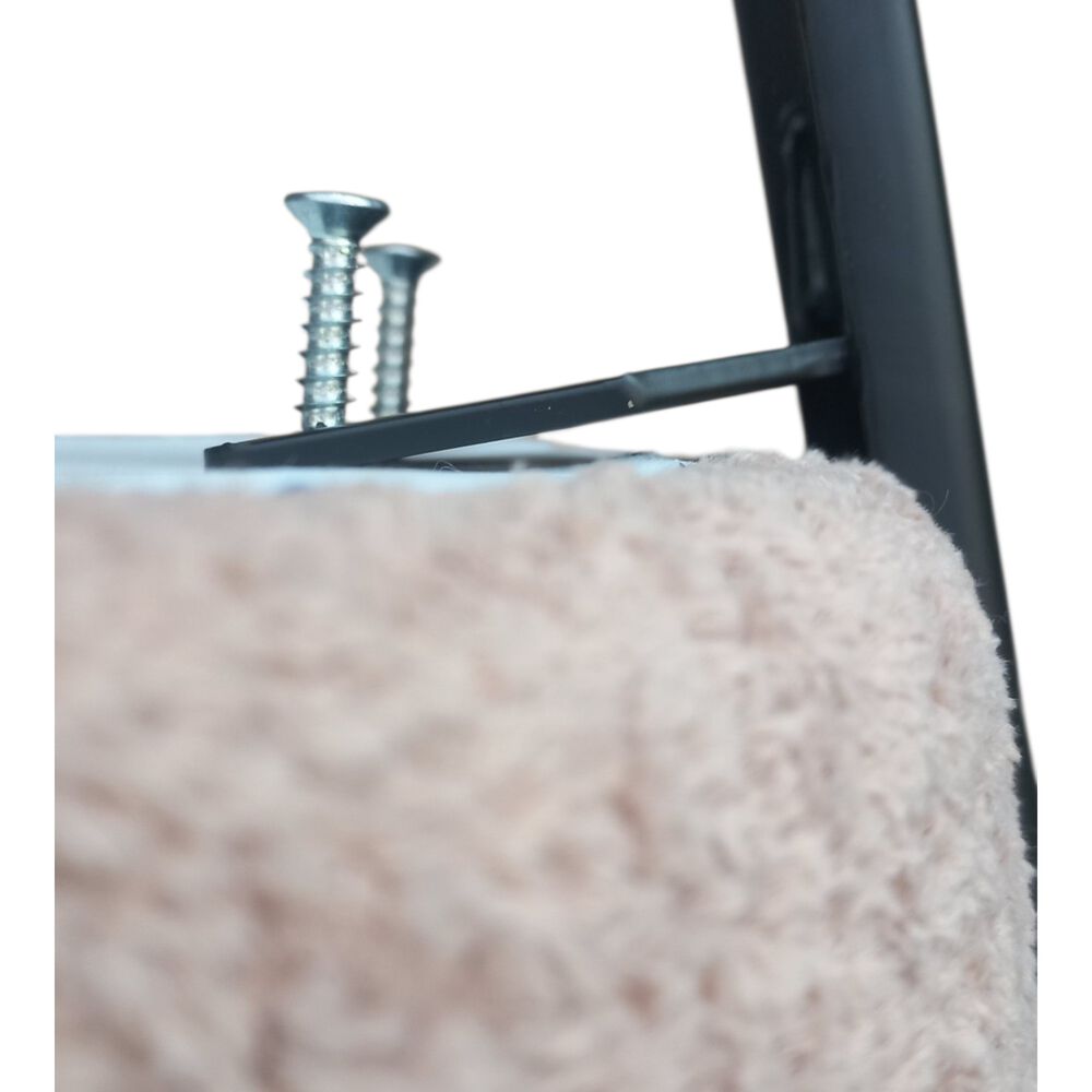 Pouf Redondo Palo Rosa 3 Patas 40 40 X 45 De Alto image number 3.0