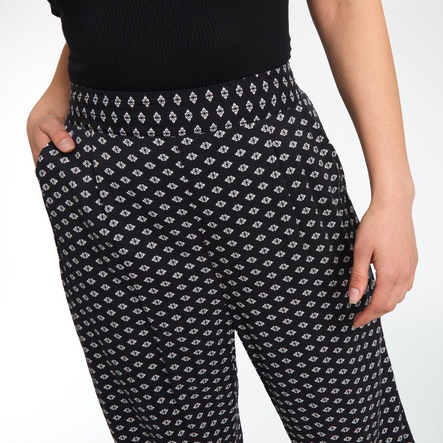 Pantal&oacute;n Full Print Pretina El&aacute;sticada Tiro Medio Flare Mujer Sexy Large image number 4.0
