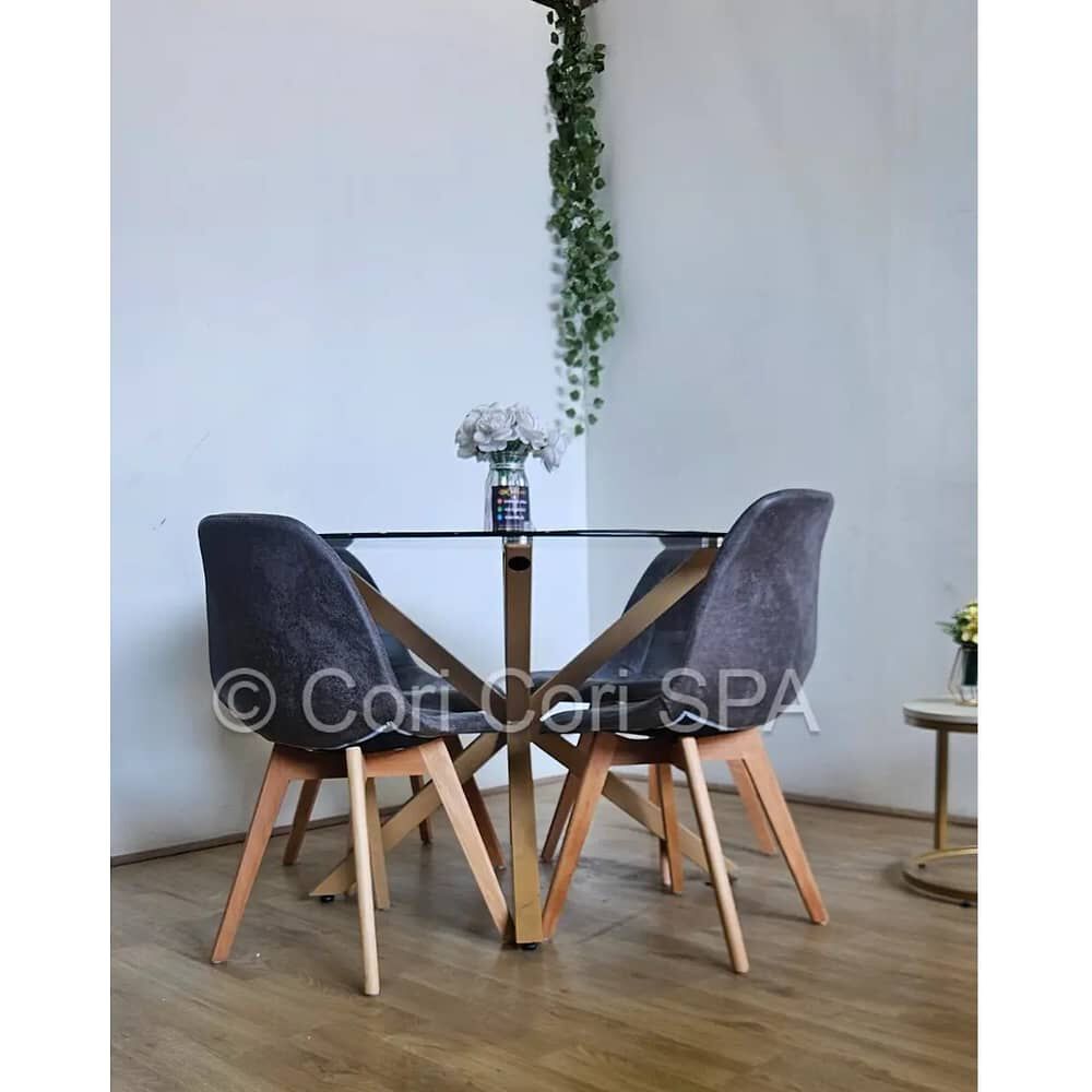 Comedor Warwick 100cm + 4 Sillas Capitonne Ecocuero Vintage Gris image number 0.0