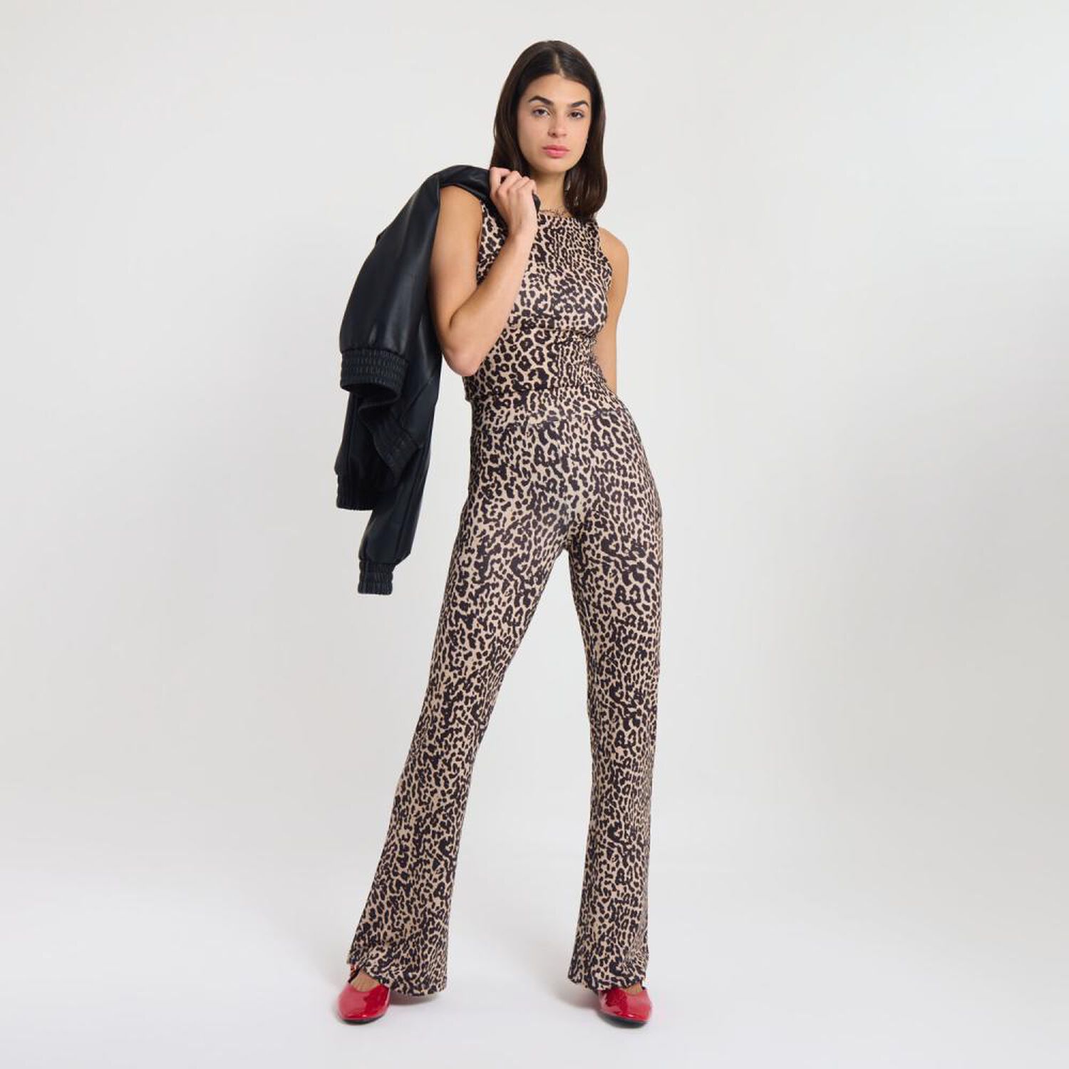 Calza Tiro Medio Flare Mujer Rolly Go image number 1.0