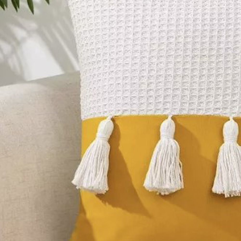 Funda De Coj&iacute;n Dise&ntilde;o Lino Tejida Con Flecos 45x45cm image number 1.0