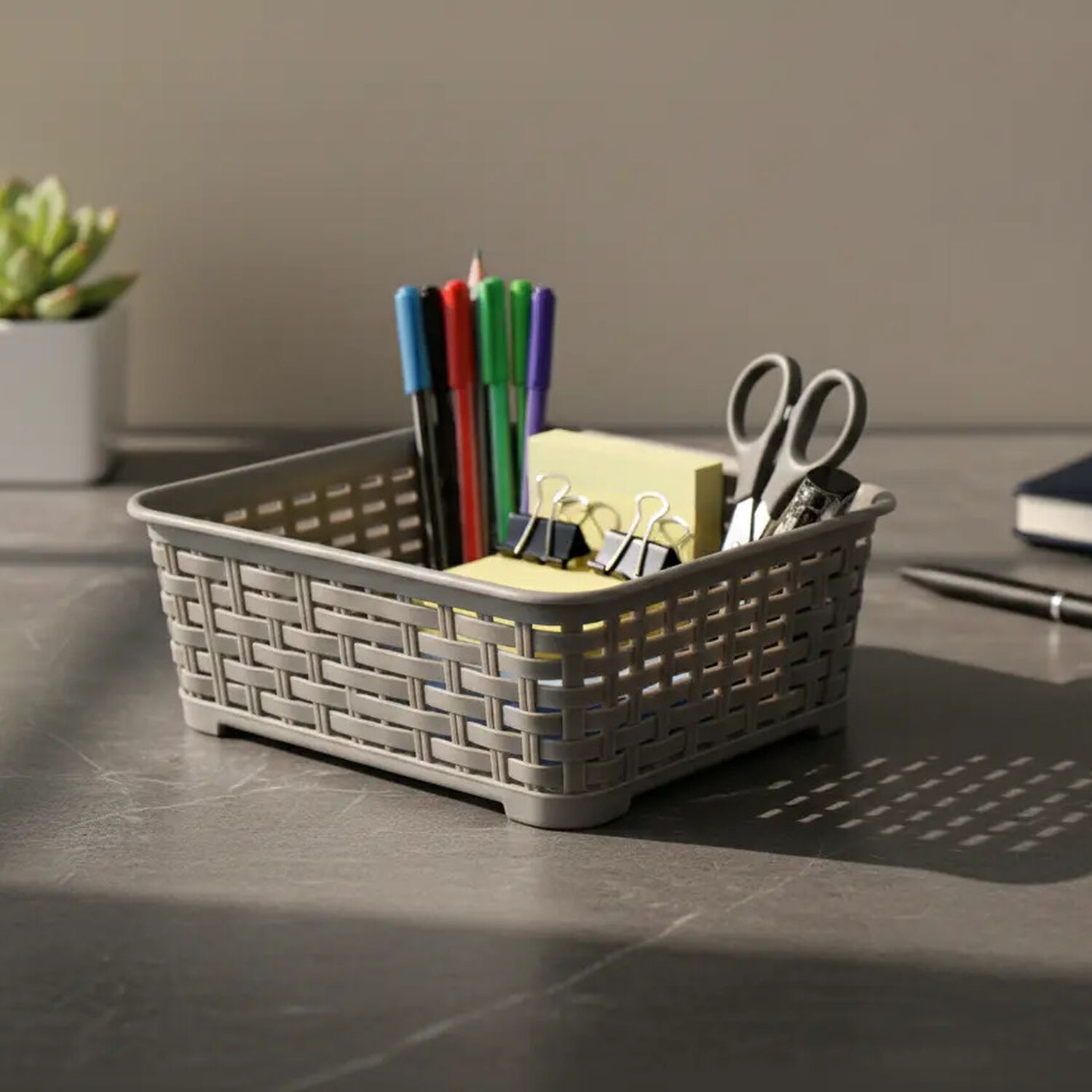 Canastilla Canasta Organizadora Multiusos Estilo Rattan 1.4 Litros Marca Reyplast Color Taupe image number 2.0