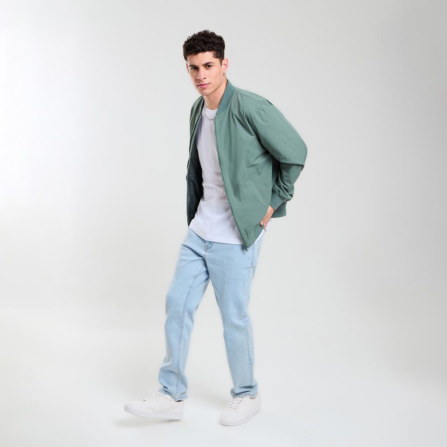 Chaqueta Bomber Slim Cuello Redondo Hombre Skuad image number 1.0