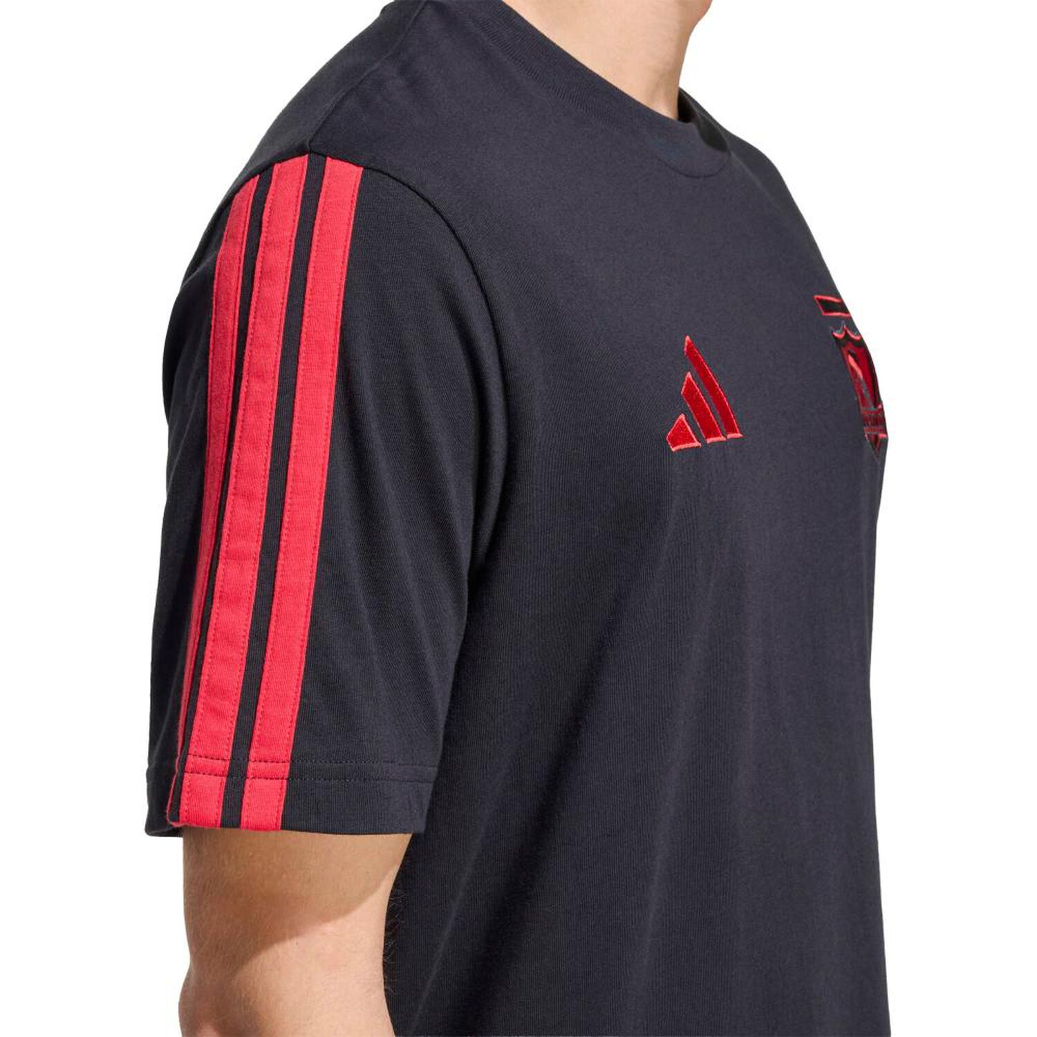 Polera Deportiva Hombre Adidas image number 6.0