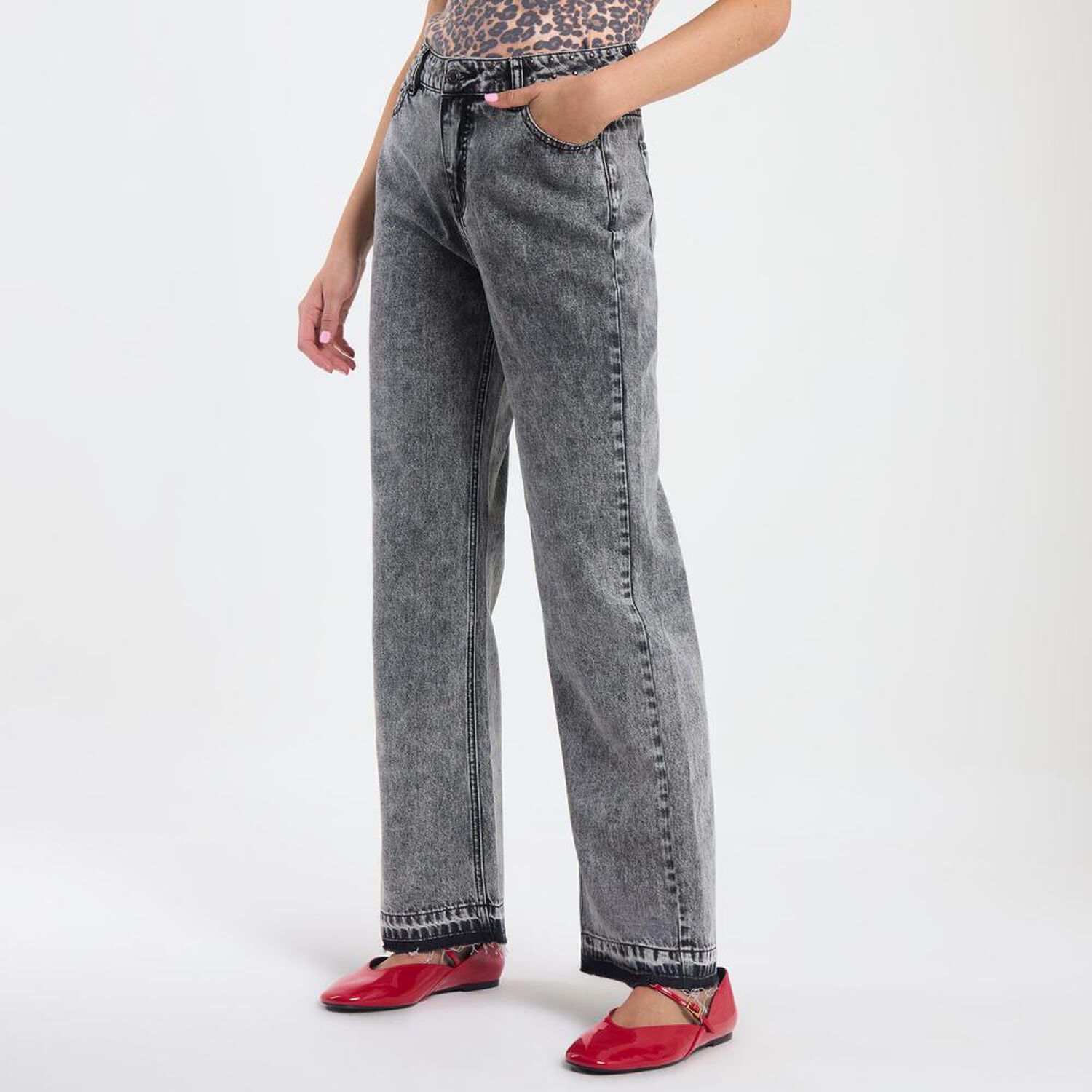 Jeans Proceso Lavado Tiro Medio Straigth Mujer Rolly Go image number 2.0