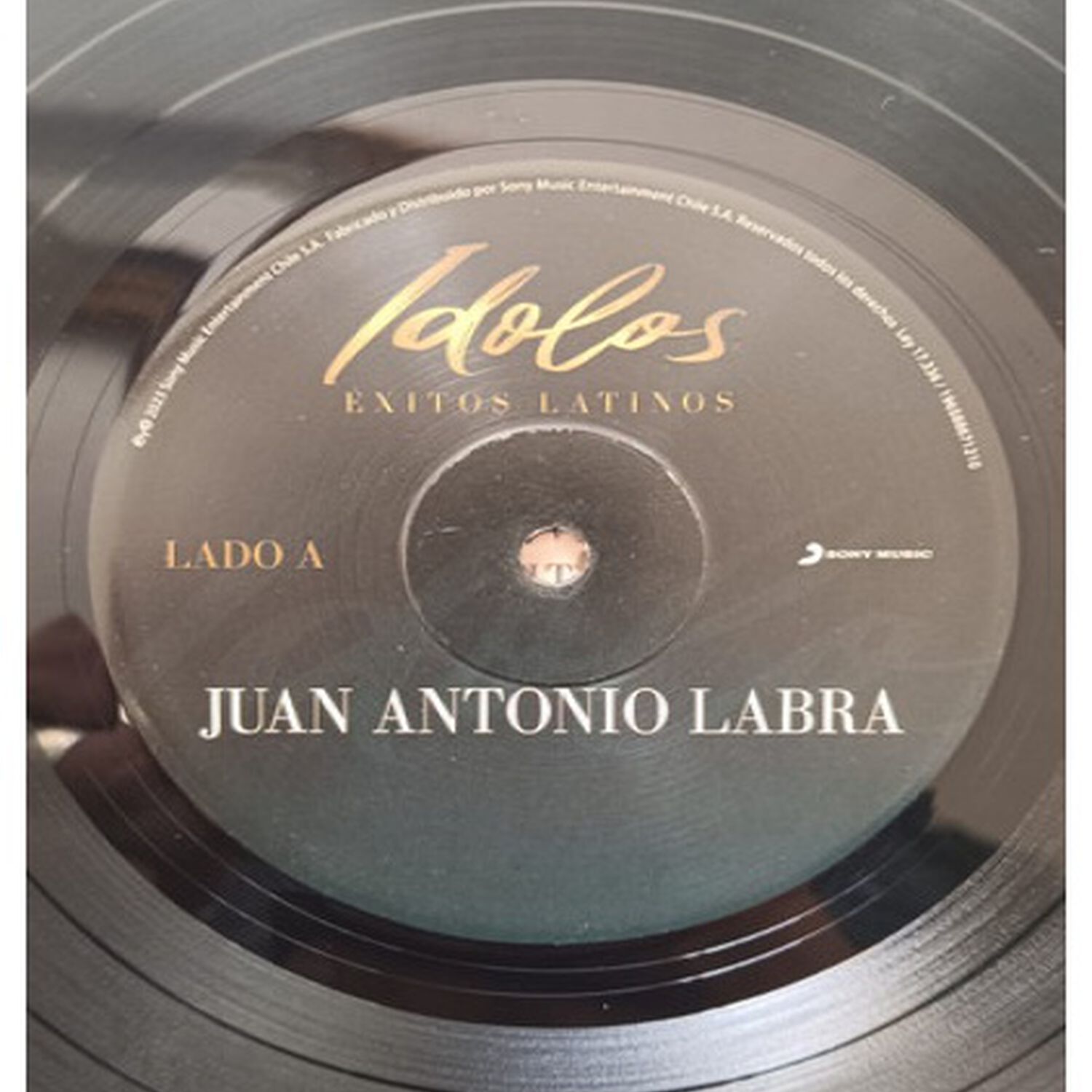 Juan Antonio Labra - Idolos Latinos | Vinilo image number 2.0
