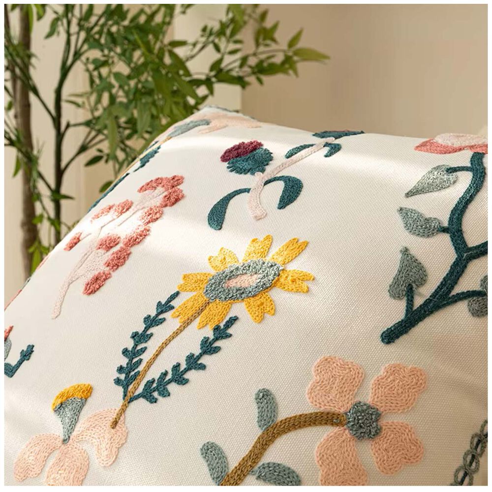 Funda De Coj&iacute;n Bordado Floral Mod19 image number 2.0
