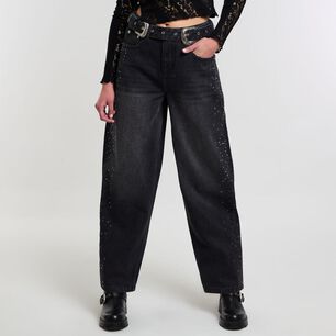 Jeans Tiro Medio Barrel Con Cinturón Mujer Rolly Go