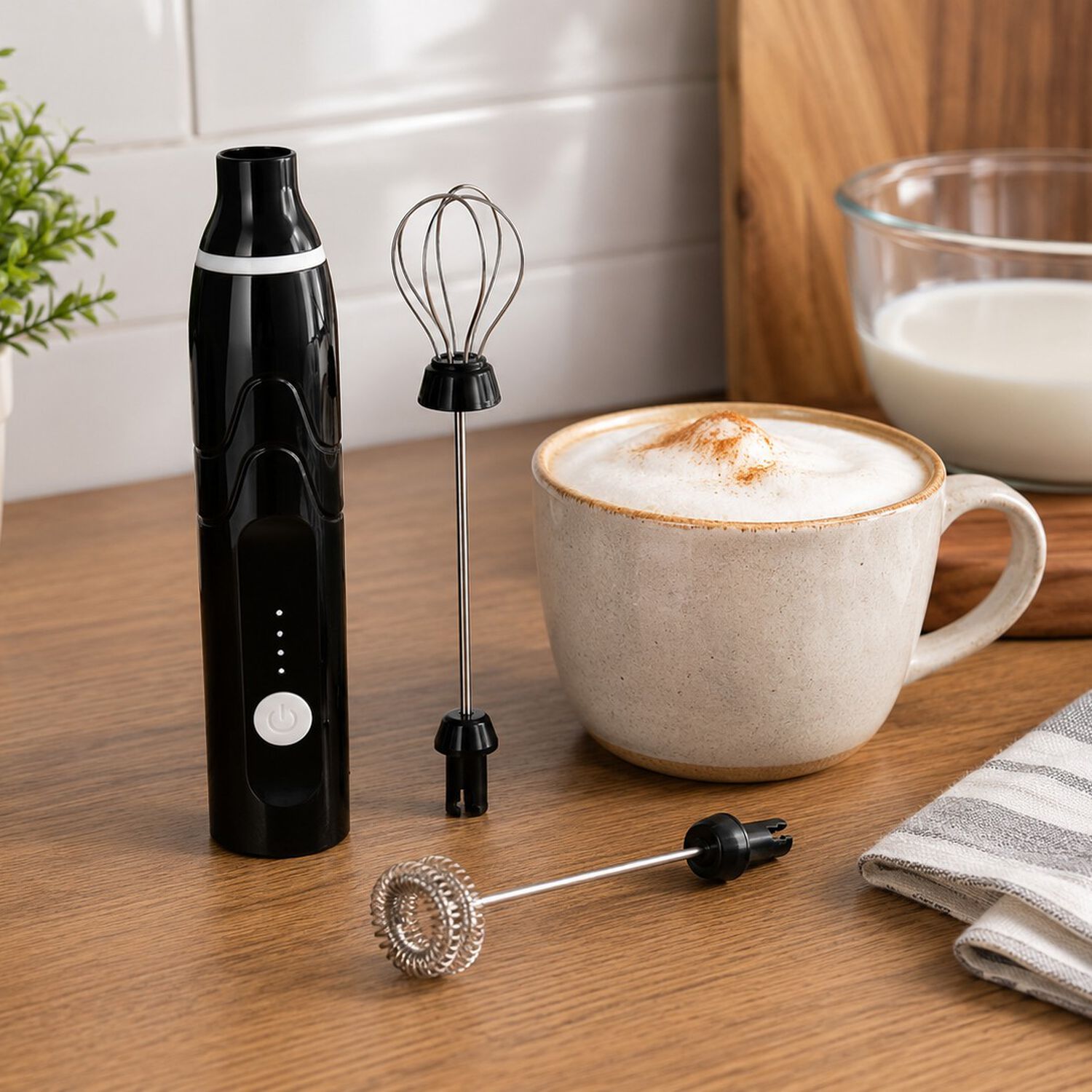 Espumador Batidor De Mano Recargable 3 Velocidades Con Doble Cabezal Para Caf&eacute;, Matcha Y Prote&iacute;nas image number 3.0