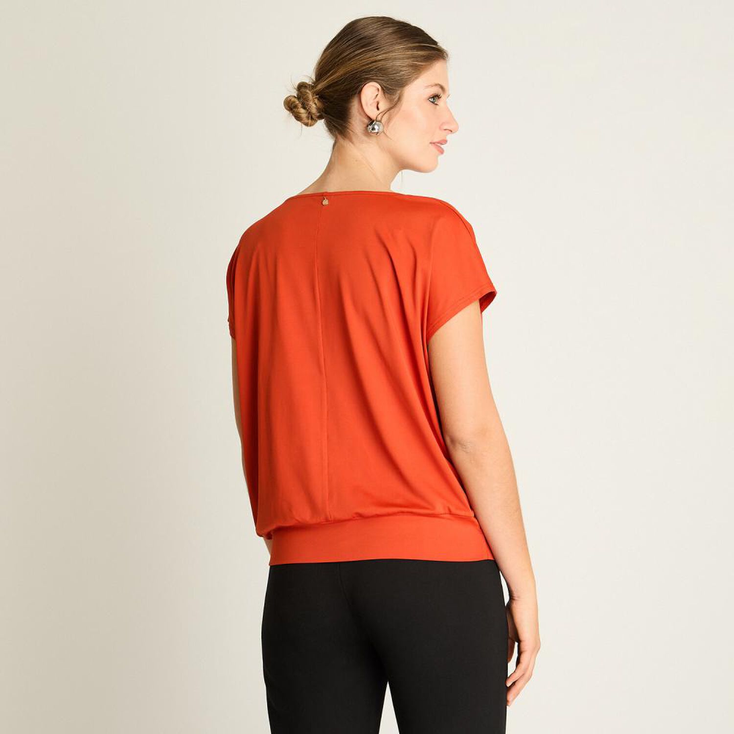 Polera Manga Corta Cuello Redondo Mujer Lorenzo Di Pontti image number 2.0