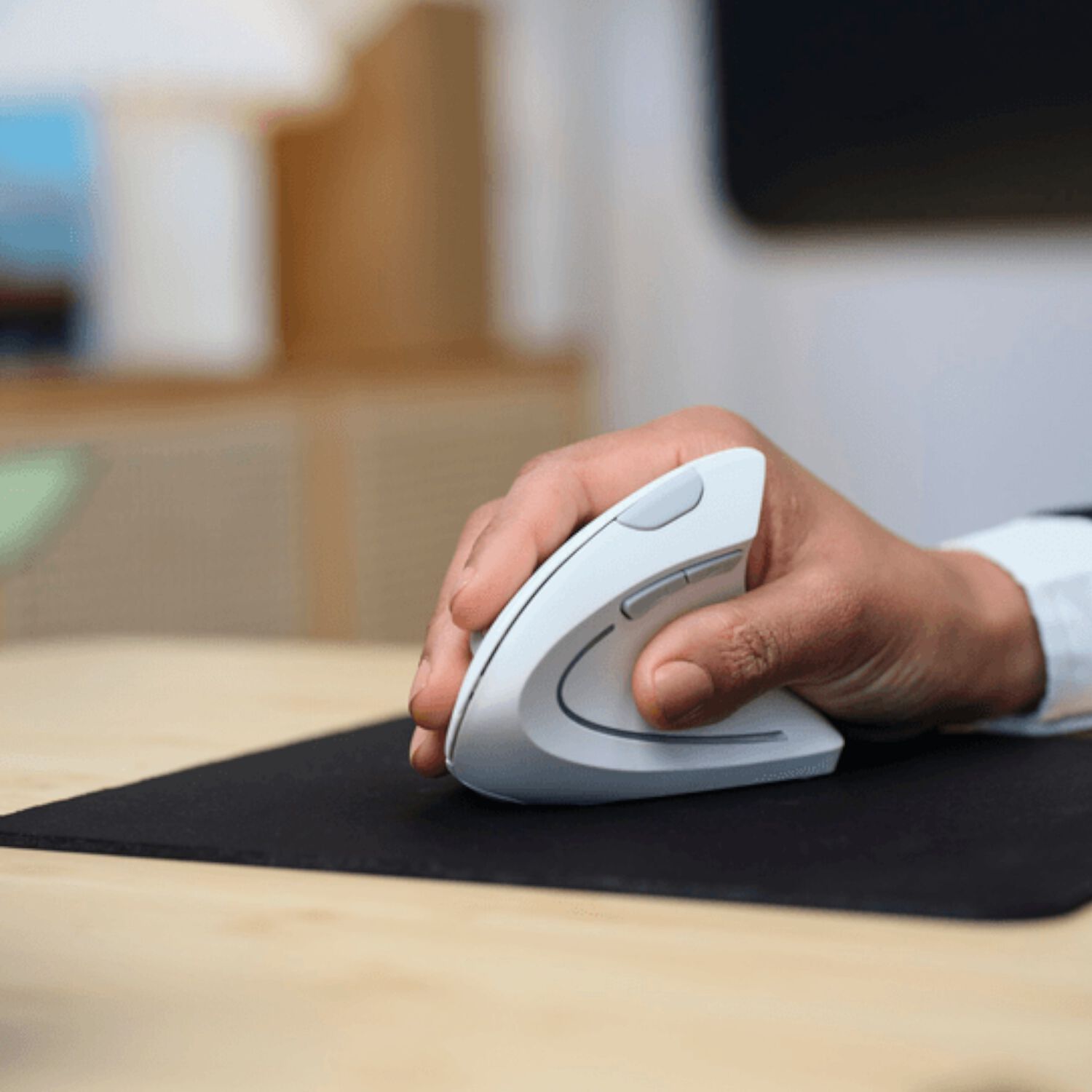 Mouse Vertical Inal&aacute;mbrico Ergon&oacute;mico Trust Verto White image number 8.0
