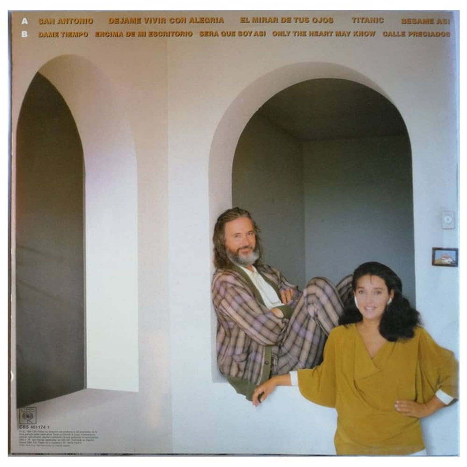 Sergio Y Estibaliz - Dejame Vivir Con Alegr&iacute;a | Vinilo Usado image number 1.0