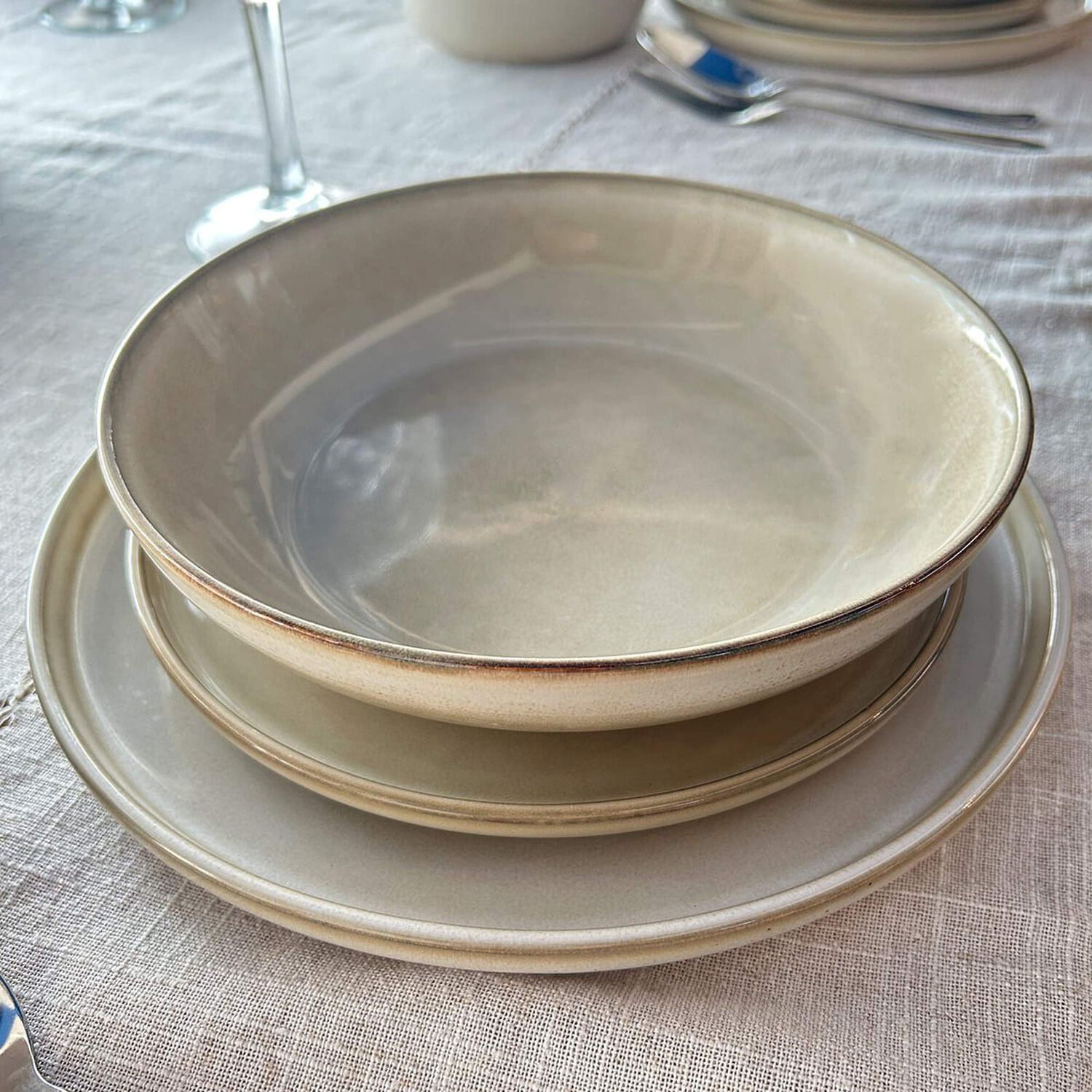 Set 6 Platos Redondo Ceramica 22 Cm Beige Linea Oslo image number 5.0