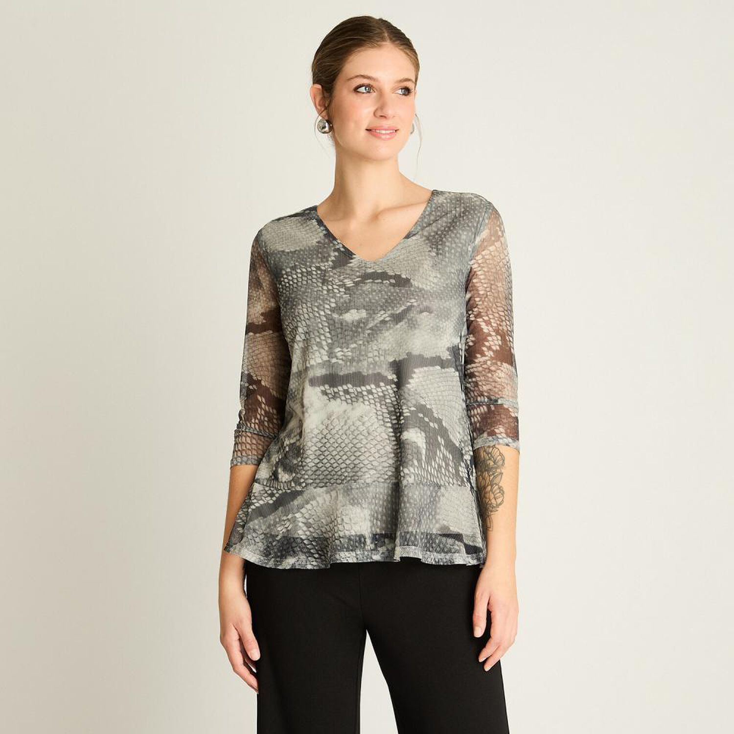 Polera Manga 3/4 Cuello V Mujer Lorenzo Di Pontti image number 0.0
