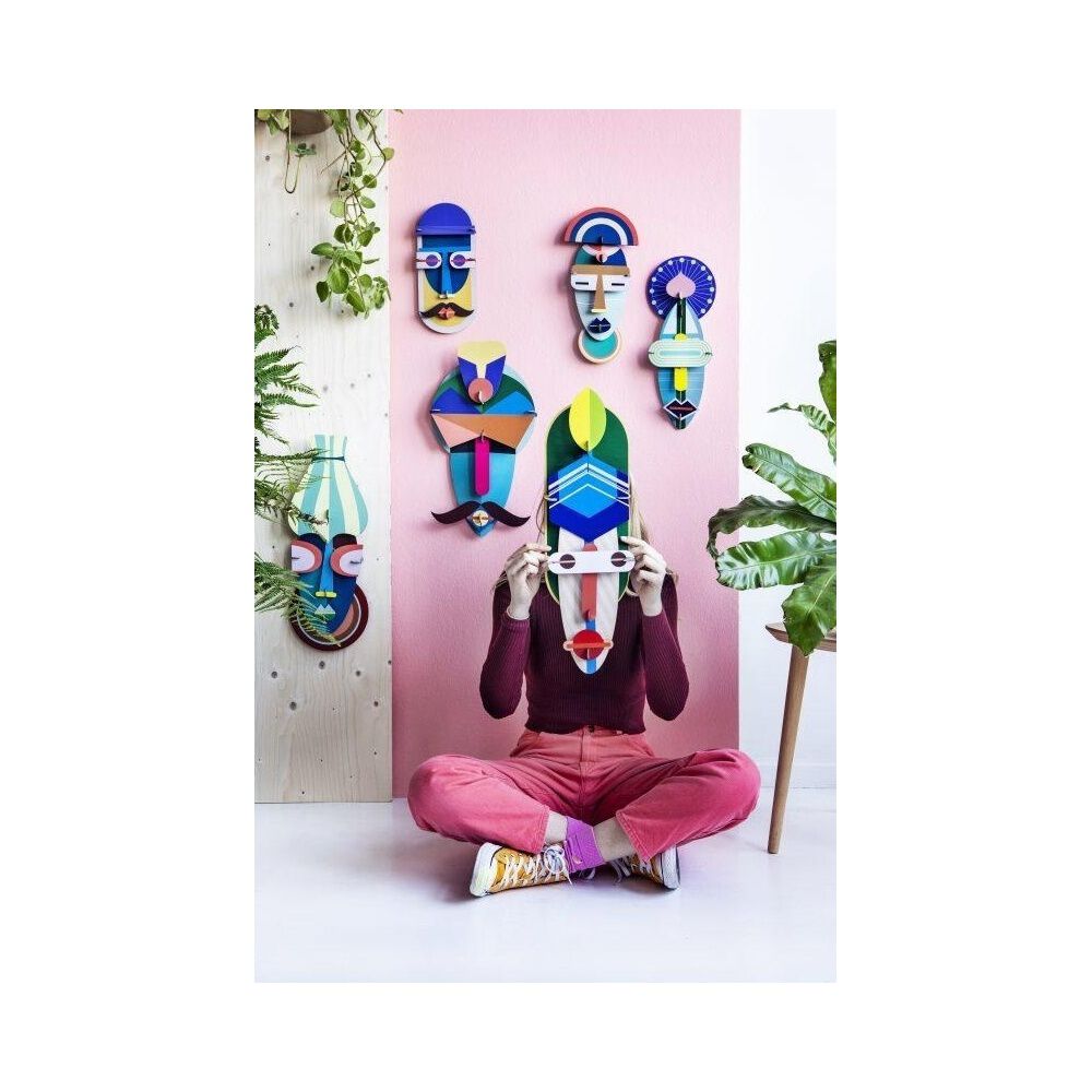 Mascara London image number 3.0