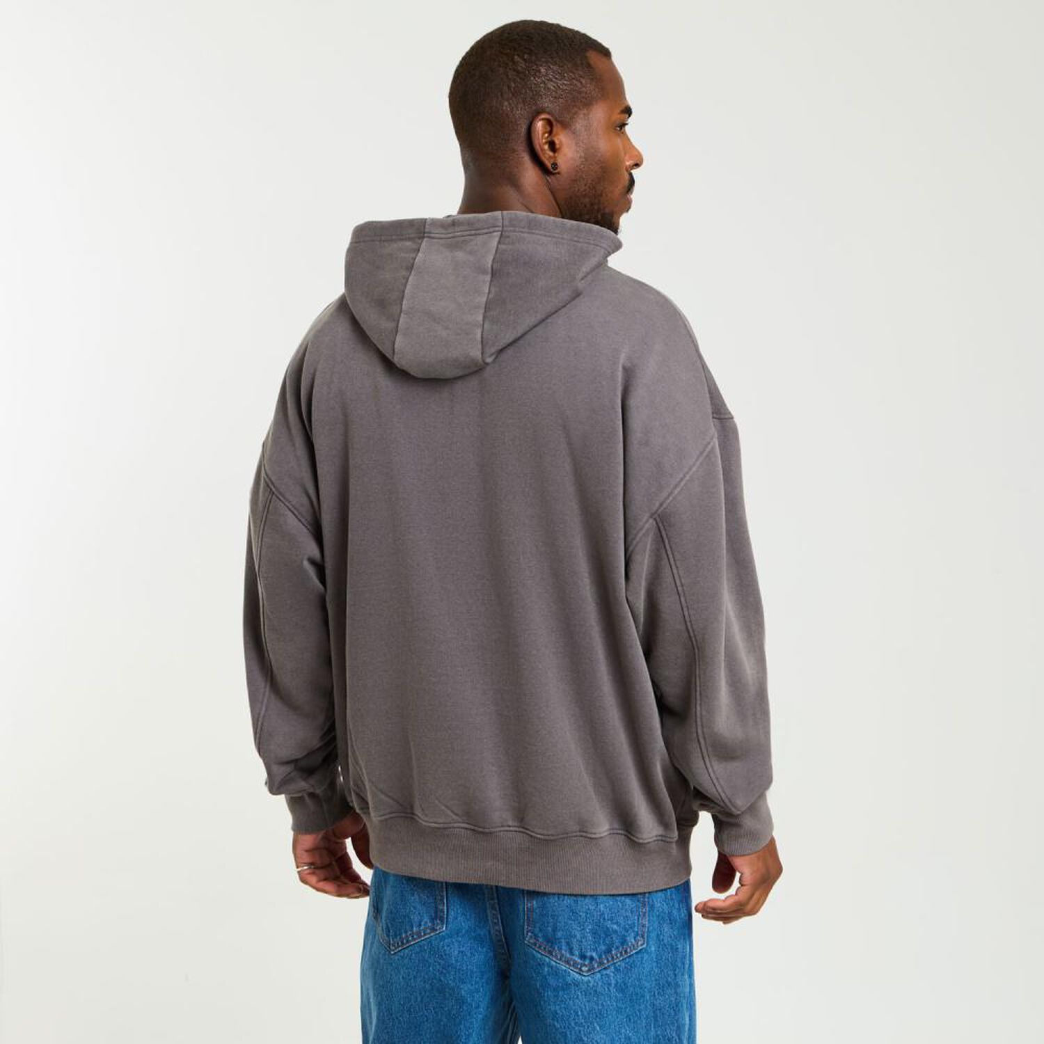 Poler&oacute;n Oversize Cuello Redondo Con Capucha Hombre Rolly Go image number 3.0