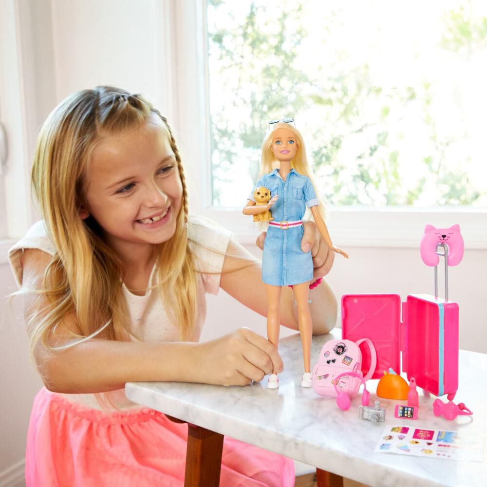 Barbie Explora Y Descubre Muñeca Viajera image number 1.0