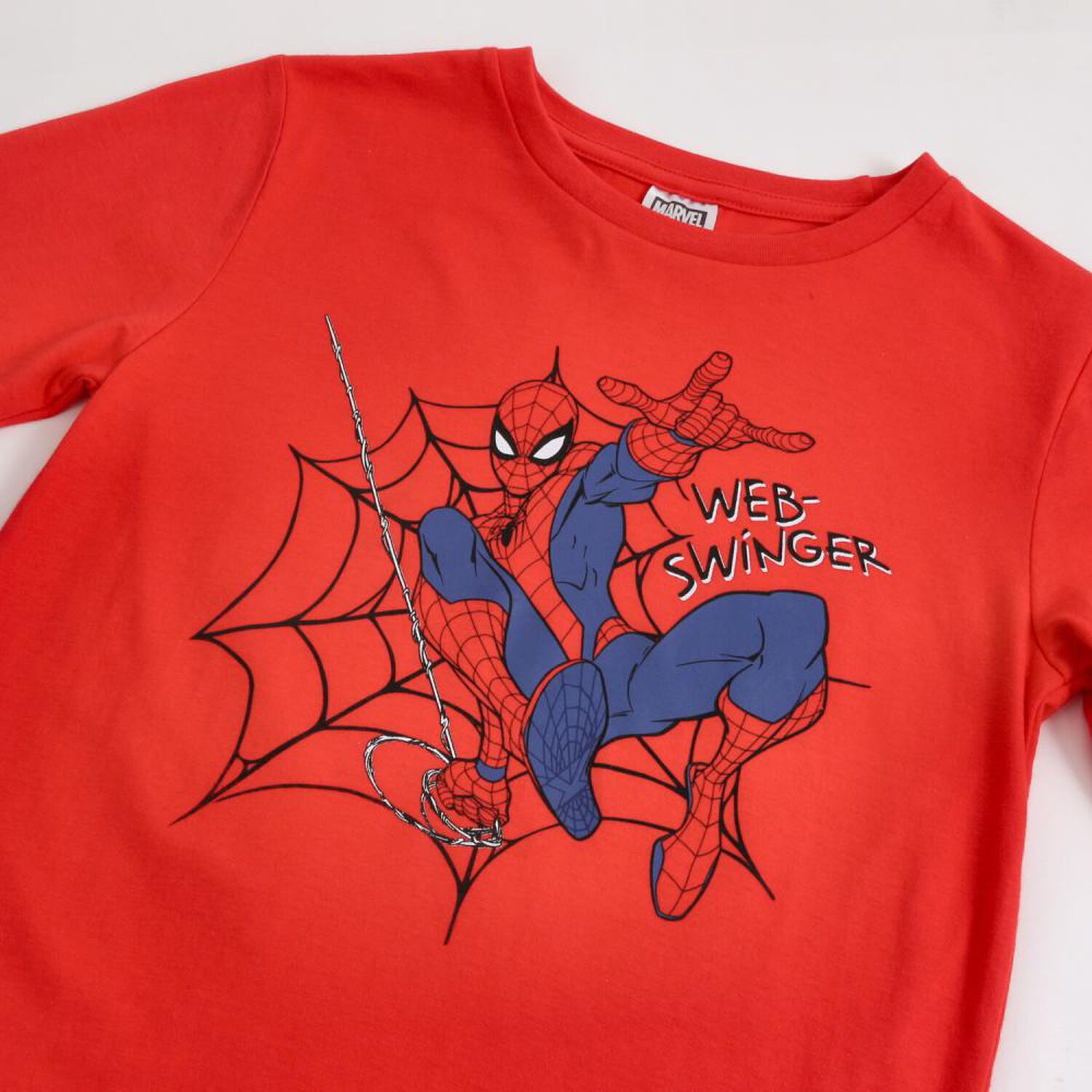 Polera Ml Ni&ntilde;o Saltando Marvel image number 2.0