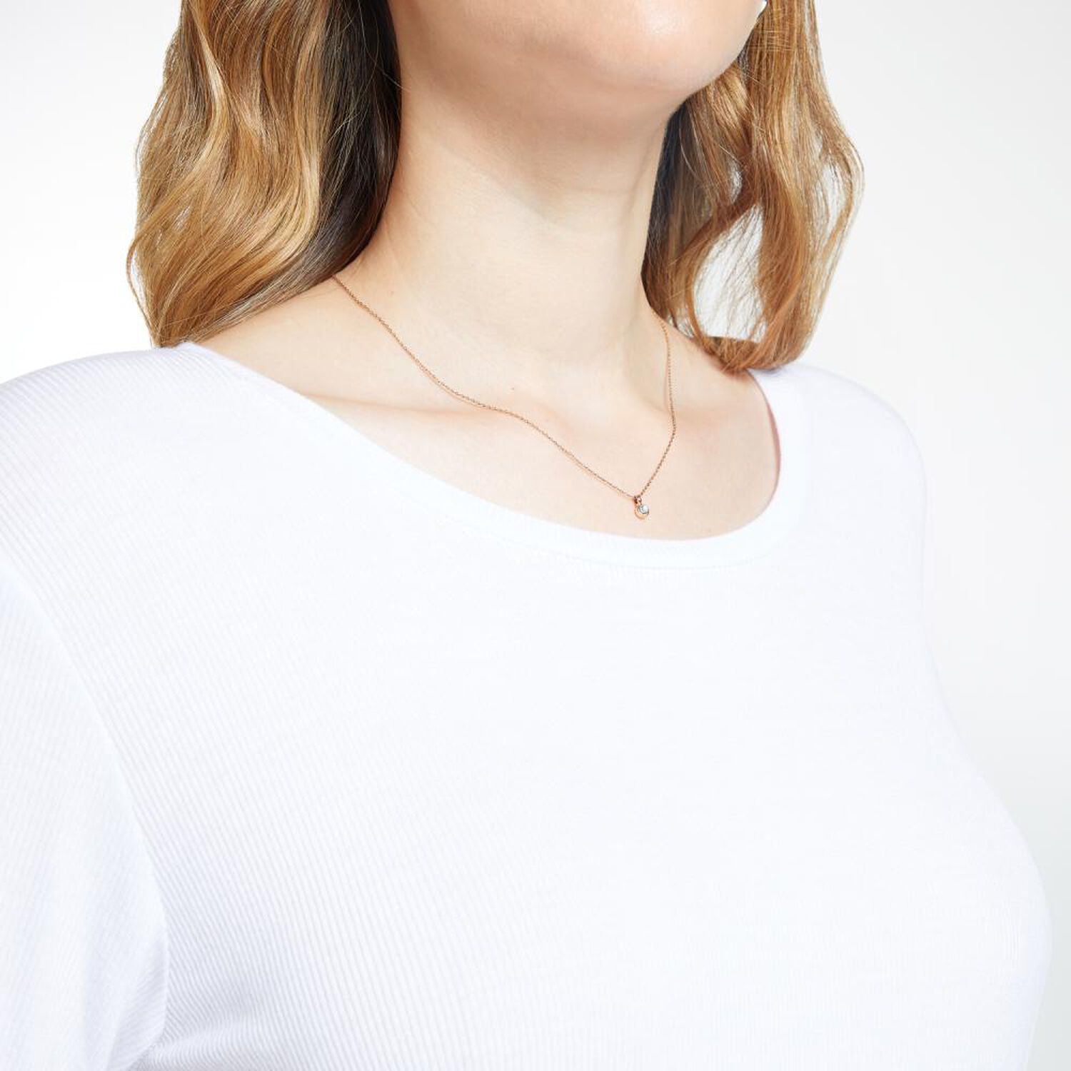 Polera Lisa Rib Manga Corta Cuello Redondo Mujer Geeps image number 4.0