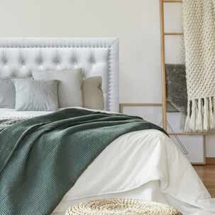 Respaldo De Cama Capitoné Frame Tachas Felpa Marfíl 2 Plazas