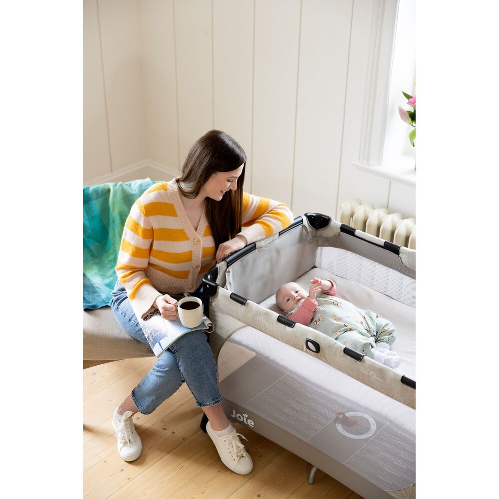 Cuna Playard Mudador Commuter Change Logan image number 6.0