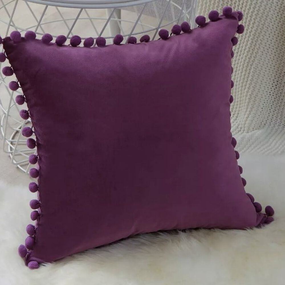 Funda De Cojines Con Pompones. Medida 45x45. Terciopelo. Morado image number 2.0