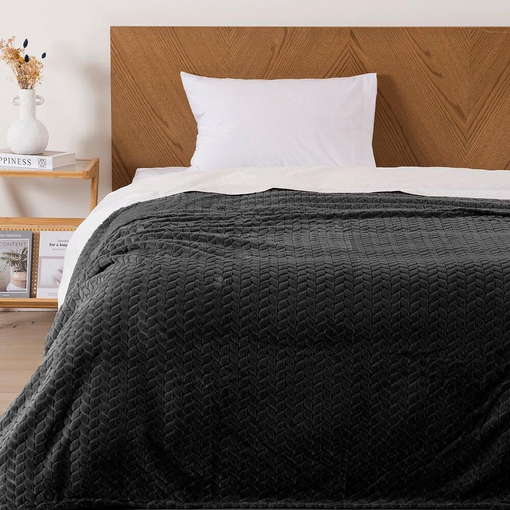 Frazada Jqd Flannel Nevada 1.5 Plazas Marengo image number 0.0